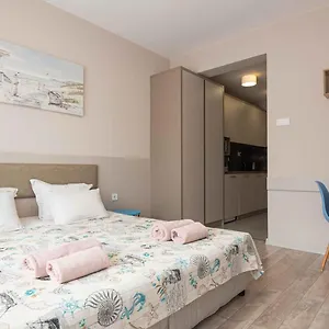 Apartment студио булаир 1 